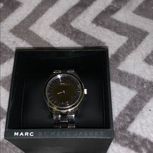 💯 authentic MARC BY MARC JACOBS silver watch